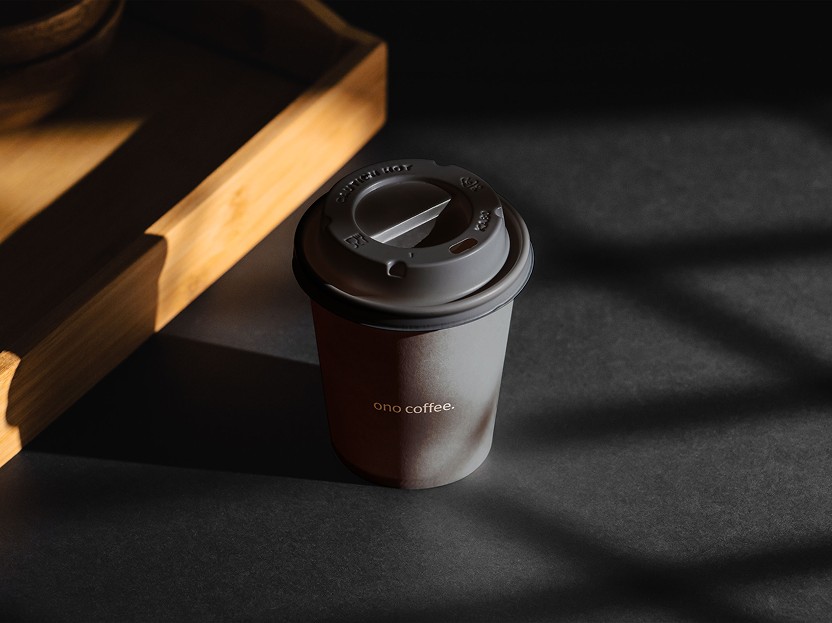 Copo de café com a marca Ono Coffee
