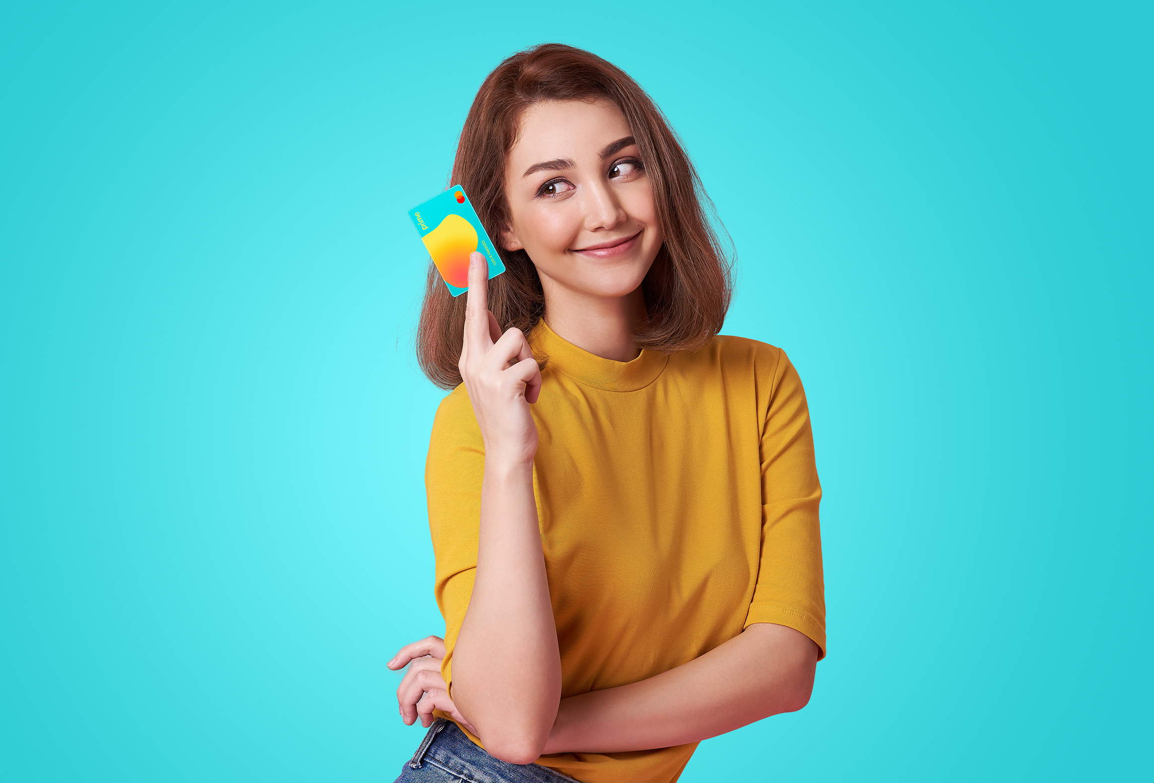 Campanha da Prime com o cartão em mãos